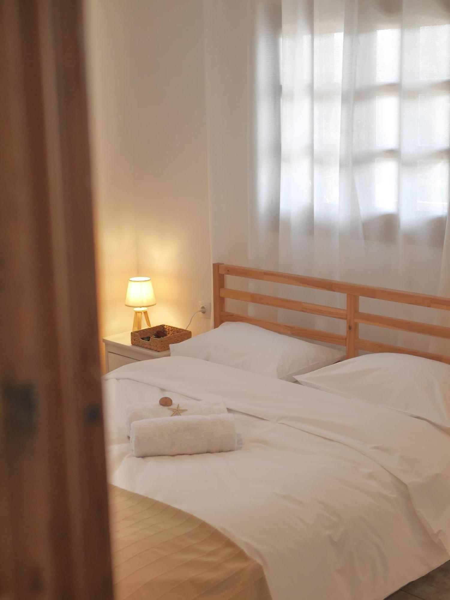 Modern - Crete *